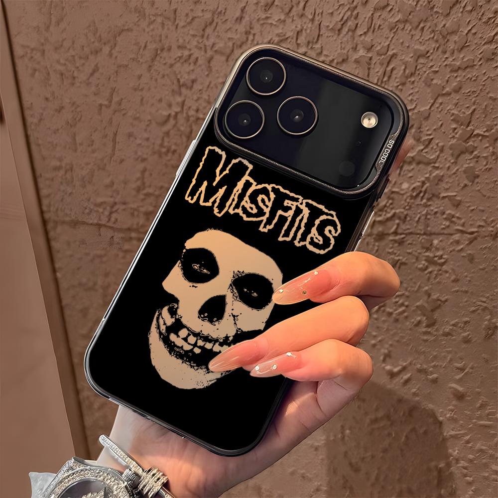 Misfits Handyhülle für iPhone  – Apple Iphone 15 Pro Max Bewertung und Preis